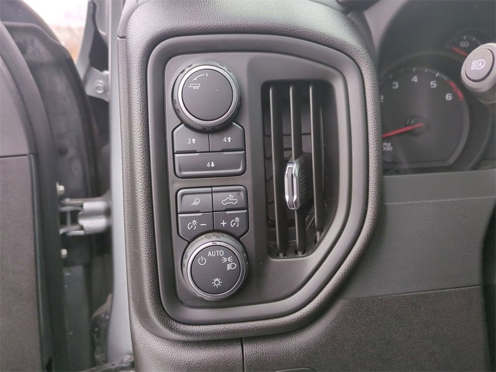 2025 Chevrolet Silverado 2500 HD Custom