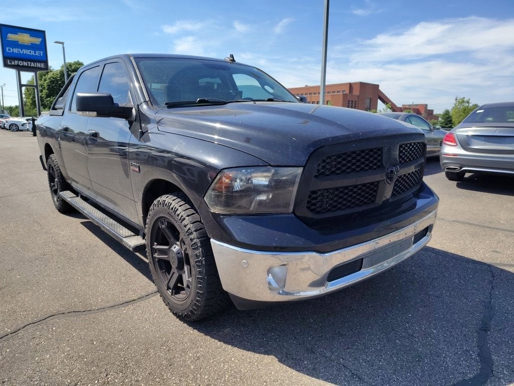2018 RAM 1500 Big Horn Crew Cab 4x4 5'7" Box