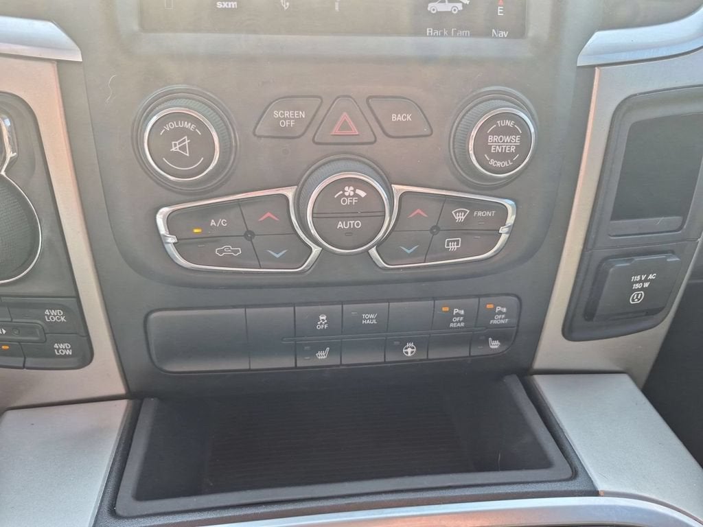 2018 RAM 1500 Big Horn Crew Cab 4x4 5'7" Box