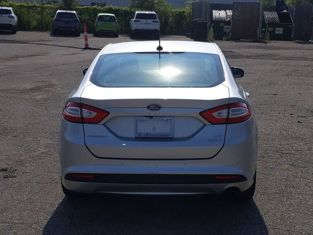 2016 Ford Fusion SE