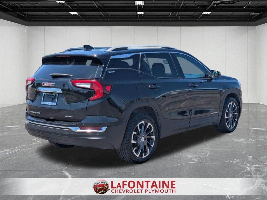 2022 GMC Terrain SLT