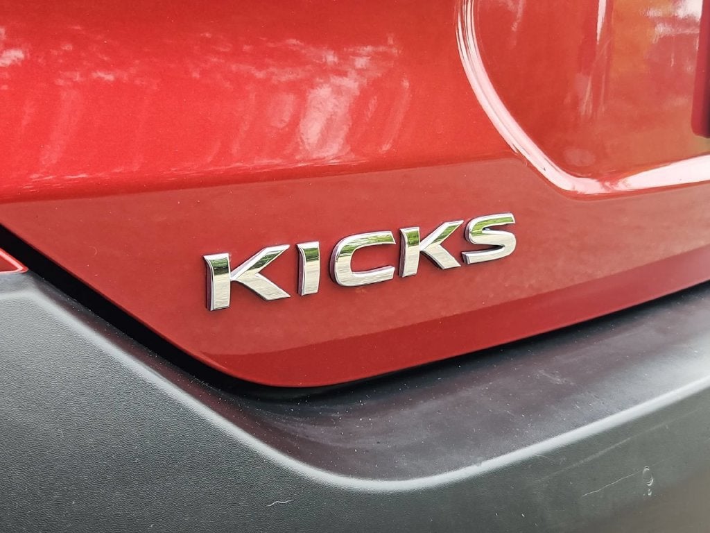 2018 Nissan Kicks SR