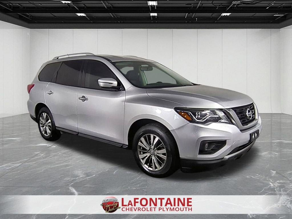 2018 Nissan Pathfinder SV