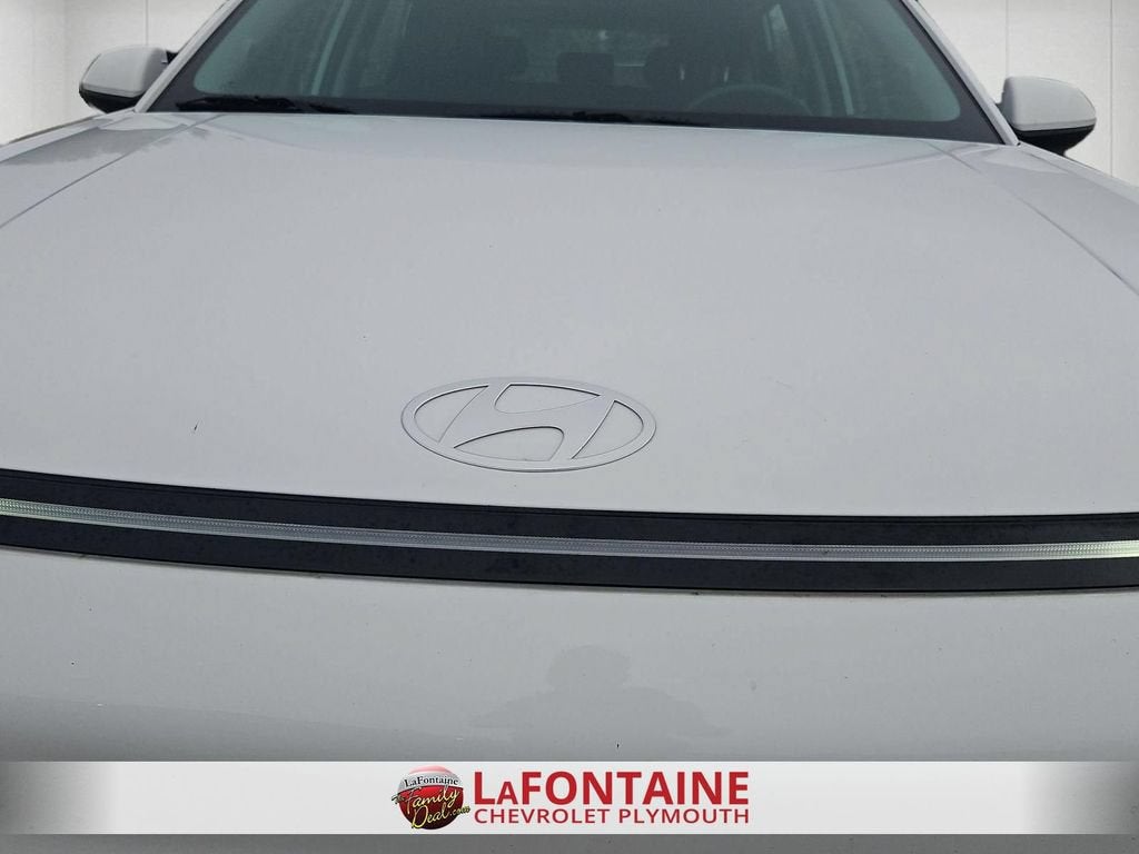 2025 Hyundai Kona SE