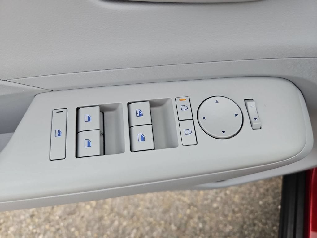 2024 Hyundai Kona SE
