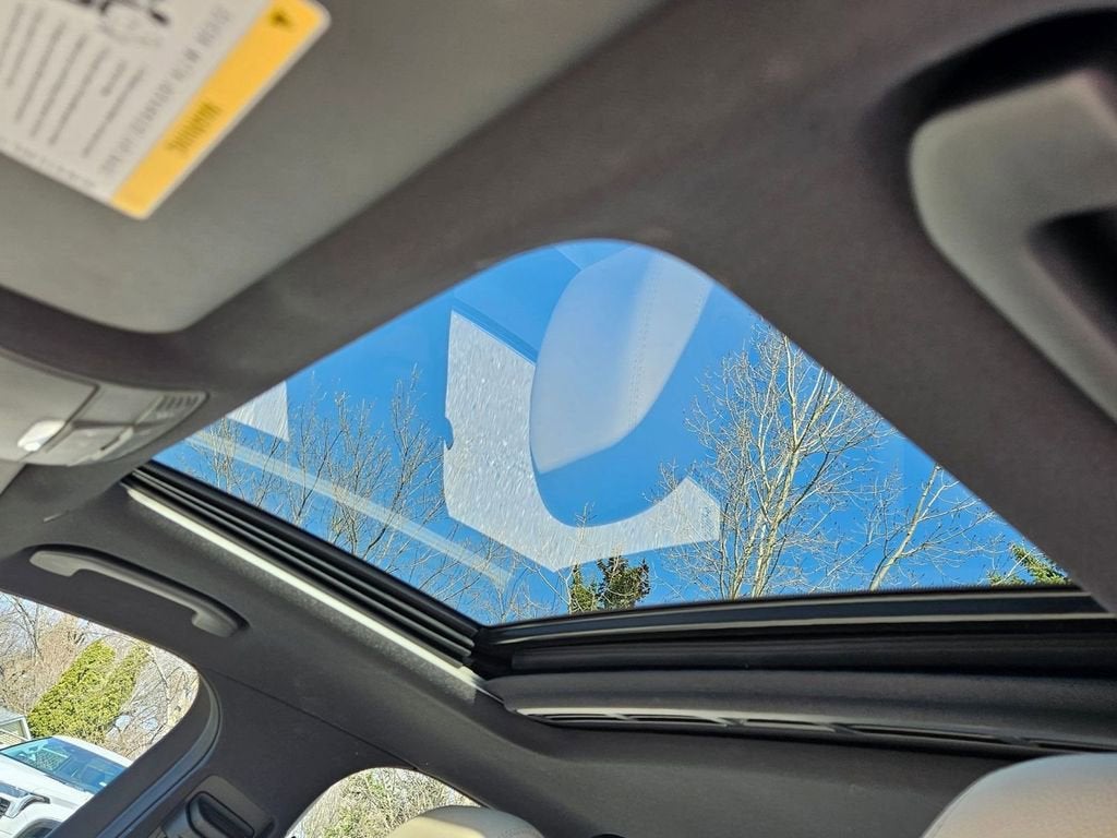 2017 Mercedes-Benz E 300 4MATIC®