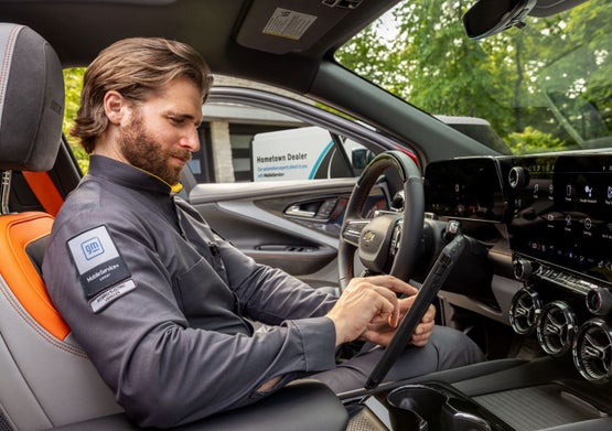 LaFontaine Buick GMC Lansing Mobile Service Technician