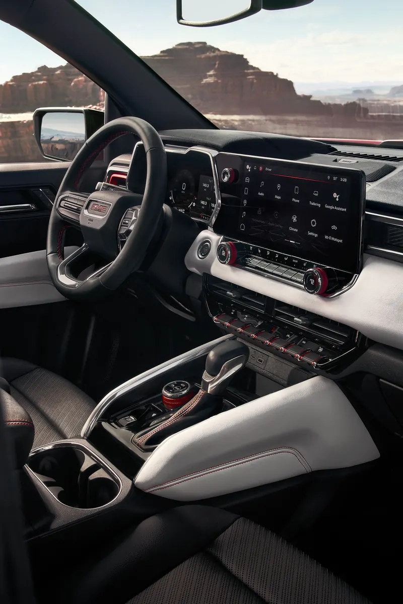 2026 GMC Canyon infotainment system at LaFontaine Buick GMC Lansing in Lansing MI