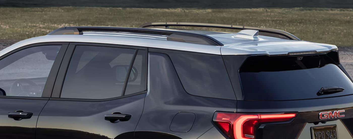 Roof and rails on a black 2025 GMC Terrain Elevation